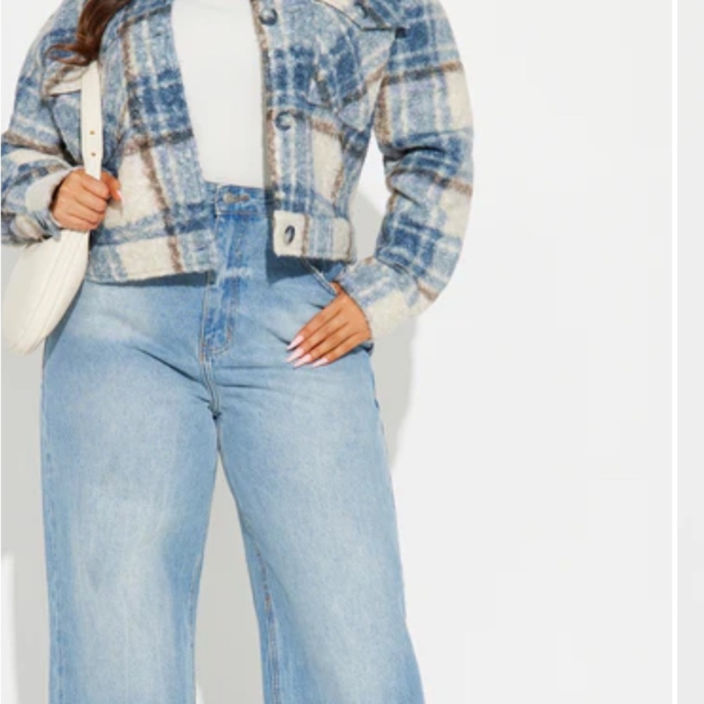 🔥Plaid Blue and White Women's Jacket- Actual color is the first 4 photos. - Picture 3 of 5
